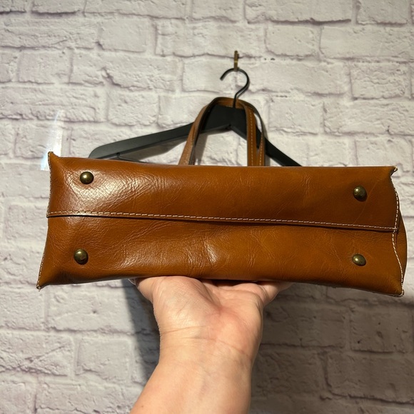 Patricia Nash Exotic Island Gold Leather Floral Tote Bag - Picture 5 of 13